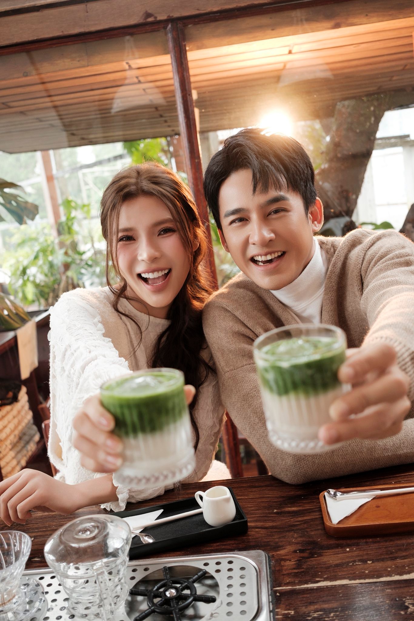 Lương Thế Thành - Thúy Diễm kỷ niệm 10 năm ngày cưới - Ảnh 1.