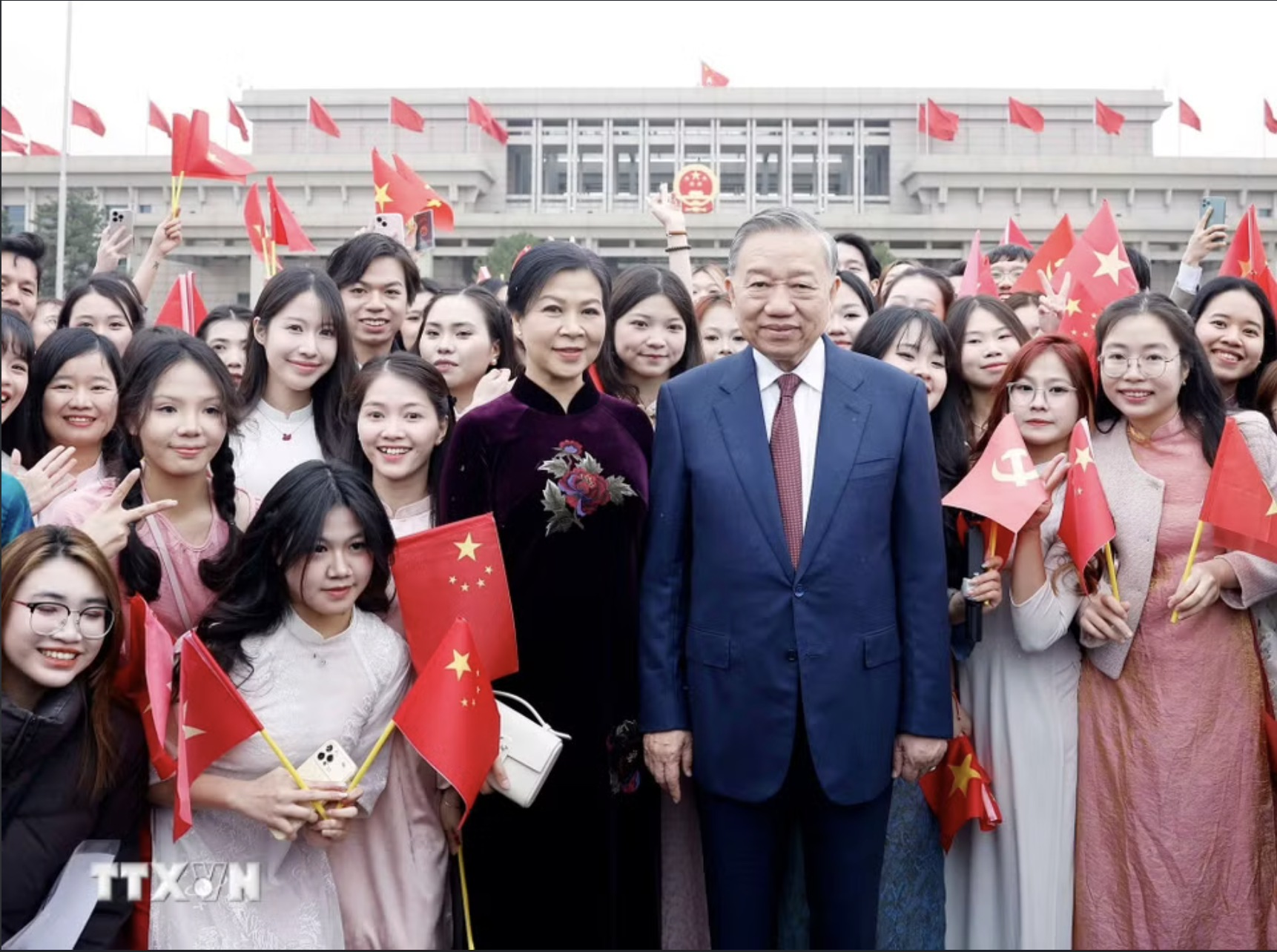 Tổng Bí thư, Chủ tịch nước Tô Lâm và Phu nhân bắt đầu thăm cấp Nhà nước đến Trung Quốc - Ảnh 5.