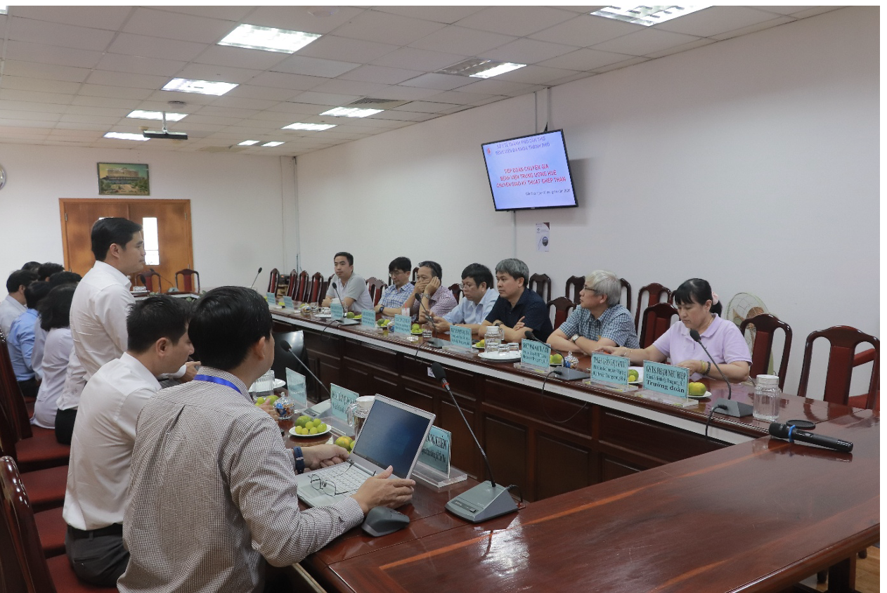 Lần đầu tiên Bệnh viện Đa khoa TP Cần Thơ làm chủ kỹ thuật ghép thận - Ảnh 1.