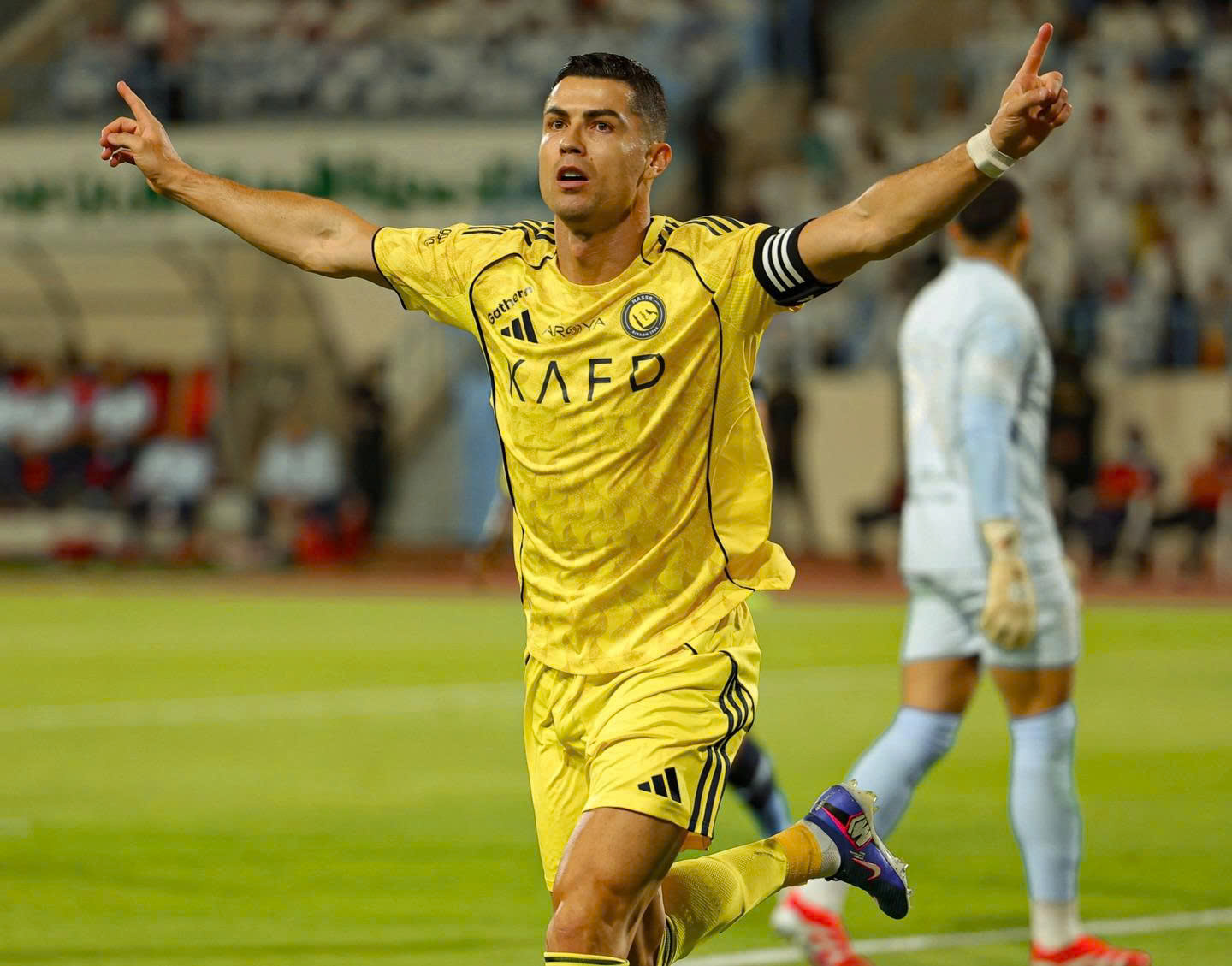 Đấu trường CLB châu lục trở lại, Ronaldo chuẩn bị ra sân - Ảnh 3.