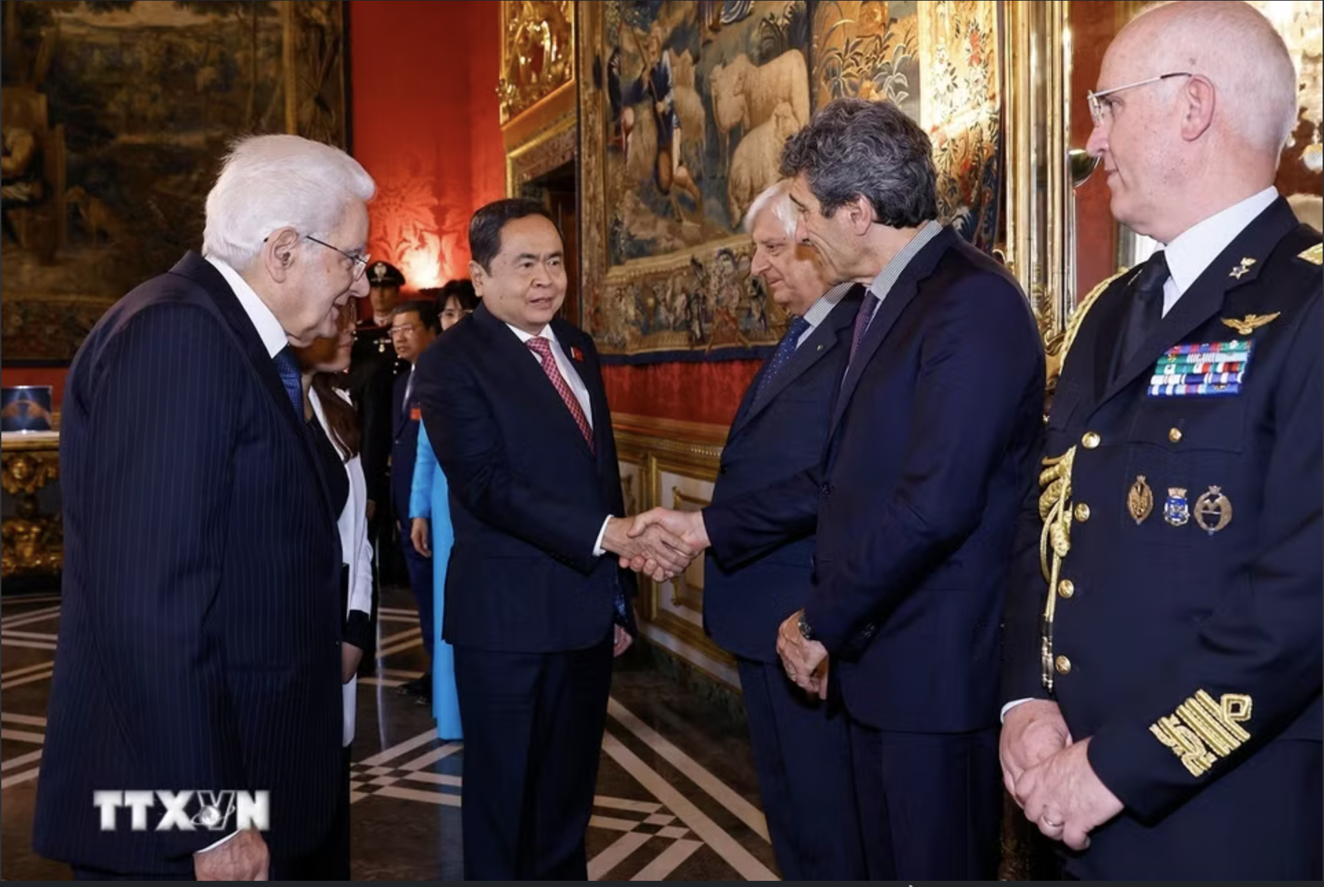 Chủ tịch Quốc hội Trần Thanh Mẫn hội kiến Tổng thống &Yacute; - Ảnh 4.