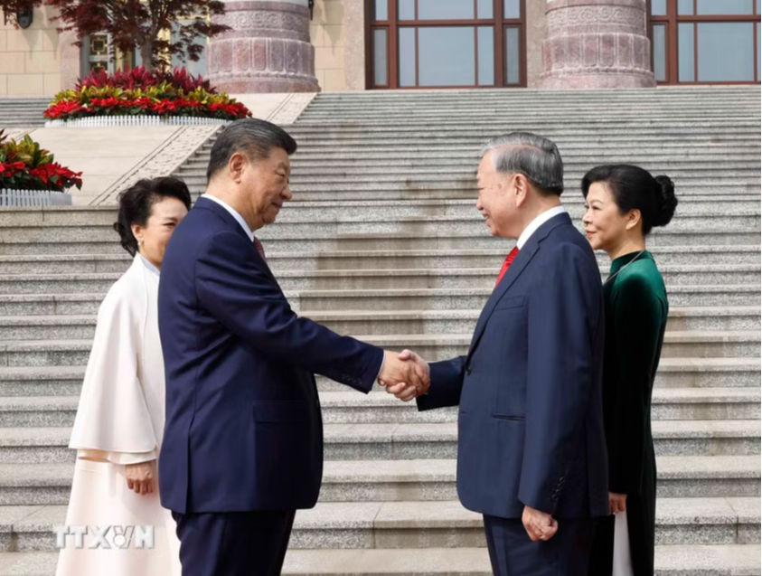 Trung Quốc bắn 21 loạt đại b&aacute;c ch&agrave;o mừng Tổng B&iacute; thư, Chủ tịch nước T&ocirc; L&acirc;m thăm cấp Nh&agrave; nước - Ảnh 1.