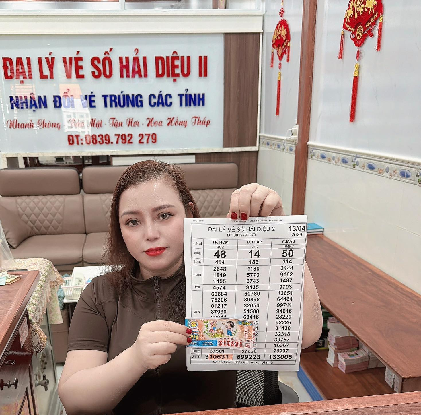 Chiều 15-4, xổ số miền Nam tìm ra nơi trúng 2 giải độc đắc - Ảnh 2.