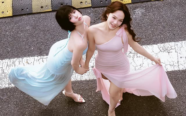 Minh Hằng "đọ dáng" Ngọc Trinh, "Chị chị em em 2" hội ngộ