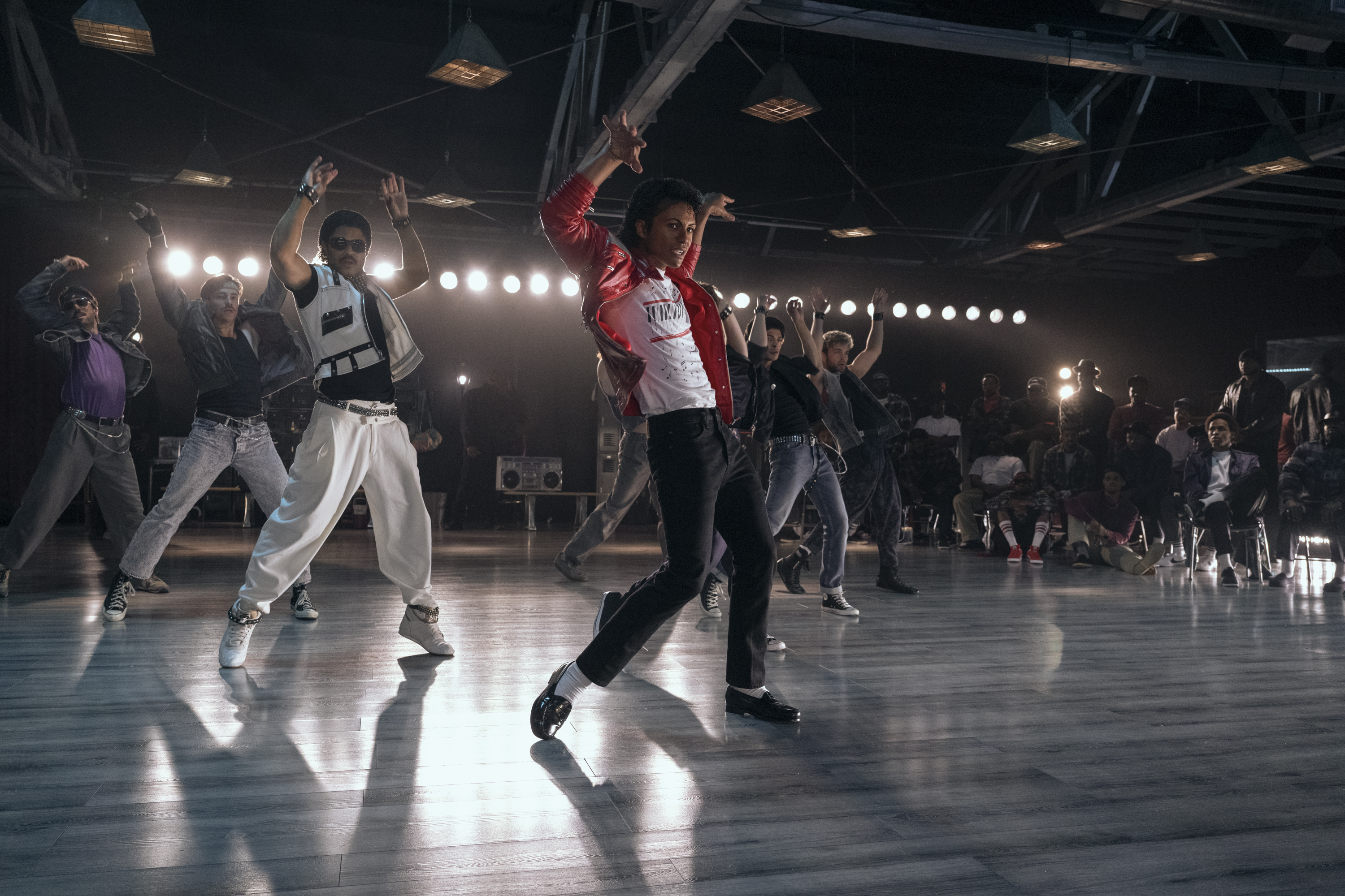Phim tiểu sử về Michael Jackson sắp ra rạp Việt - Ảnh 1.
