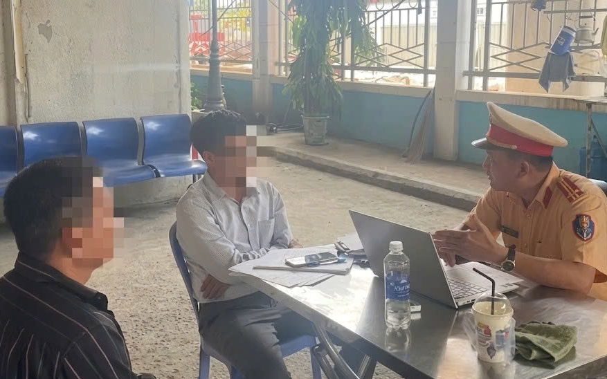 Để xe trộn bê tông chạy ẩu vào cao tốc, đơn vị thi công lãnh phạt