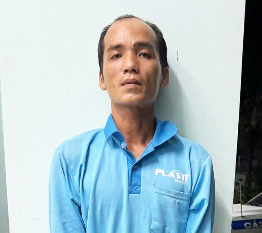 B&eacute; g&aacute;i 12 tuổi bị hiếp d&acirc;m Tại qu&aacute;n c&agrave; ph&ecirc; ch&ograve;i: Vụ &aacute;n g&acirc;y chấn động An Giang - Ảnh 1.