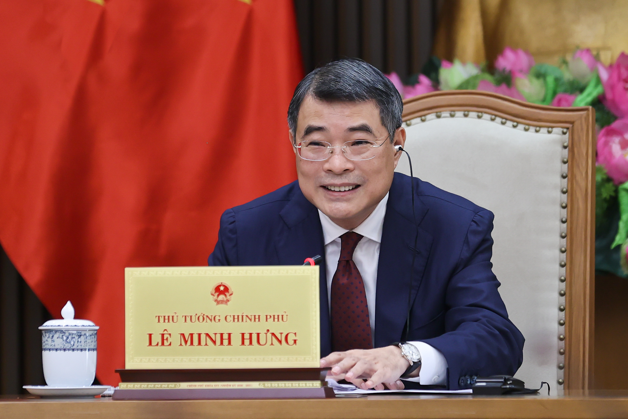 Thủ tướng L&ecirc; Minh Hưng điện đ&agrave;m, đề nghị Singapore hỗ trợ x&acirc;y dựng trung t&acirc;m t&agrave;i ch&iacute;nh - Ảnh 1.