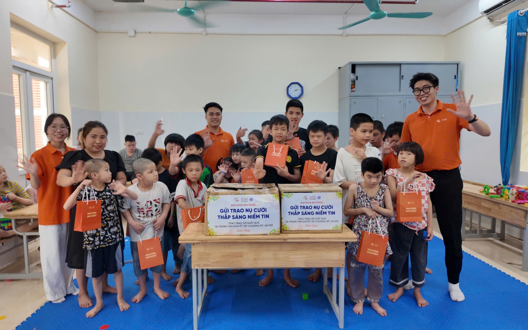 Nha khoa Như Ngọc khám, điều trị miễn phí cho trẻ khuyết tật