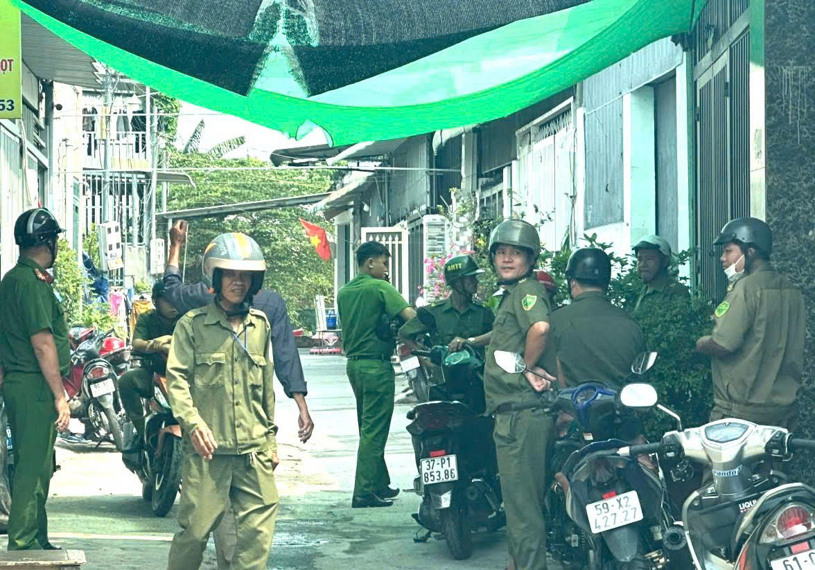 Cận cảnh 48 căn nh&agrave; x&acirc;y tr&aacute;i ph&eacute;p TPHCM v&agrave; những hệ lụy cho cư d&acirc;n - Ảnh 7.