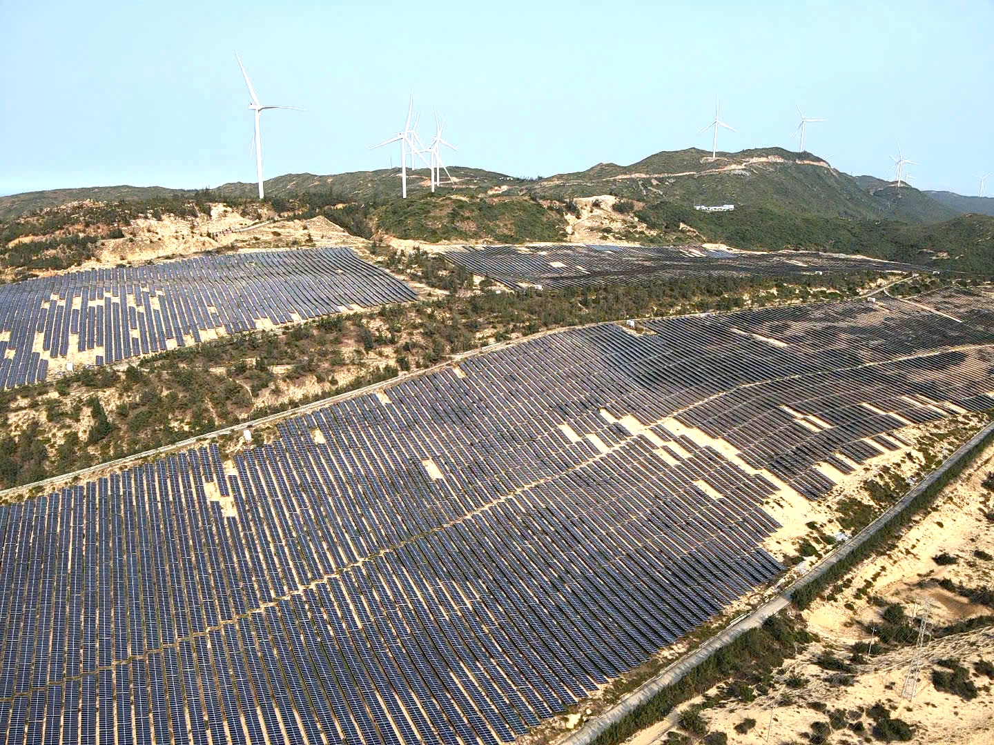 Gia Lai thu hút 5 . 000 Tỉ đồng vào 4 dự án năng lượng tái tạo năm 2026 - Ảnh 1.