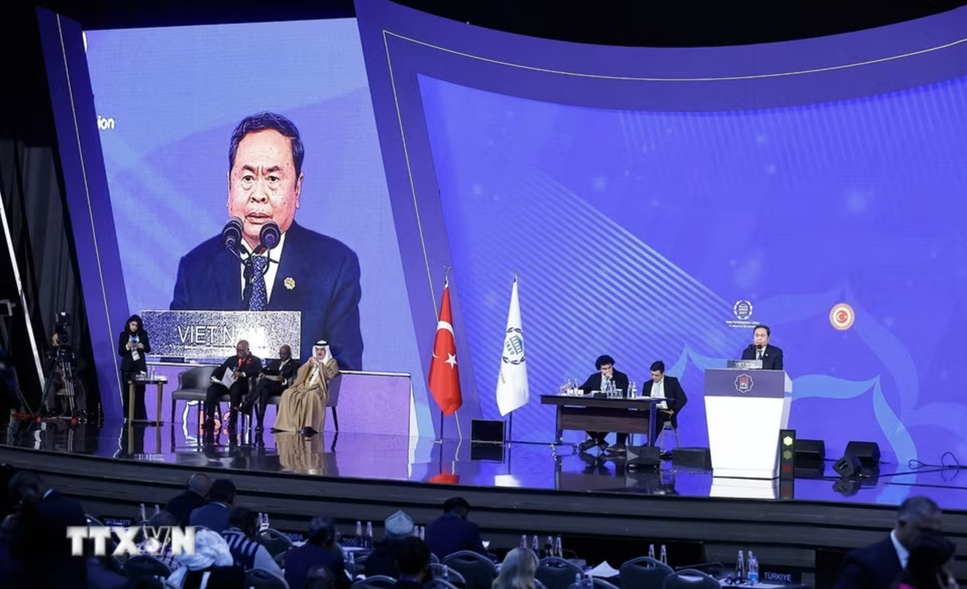 Chủ tịch Quốc hội Trần Thanh Mẫn ph&aacute;t biểu tại Đại hội đồng Li&ecirc;n minh Nghị viện Thế giới - Ảnh 2.