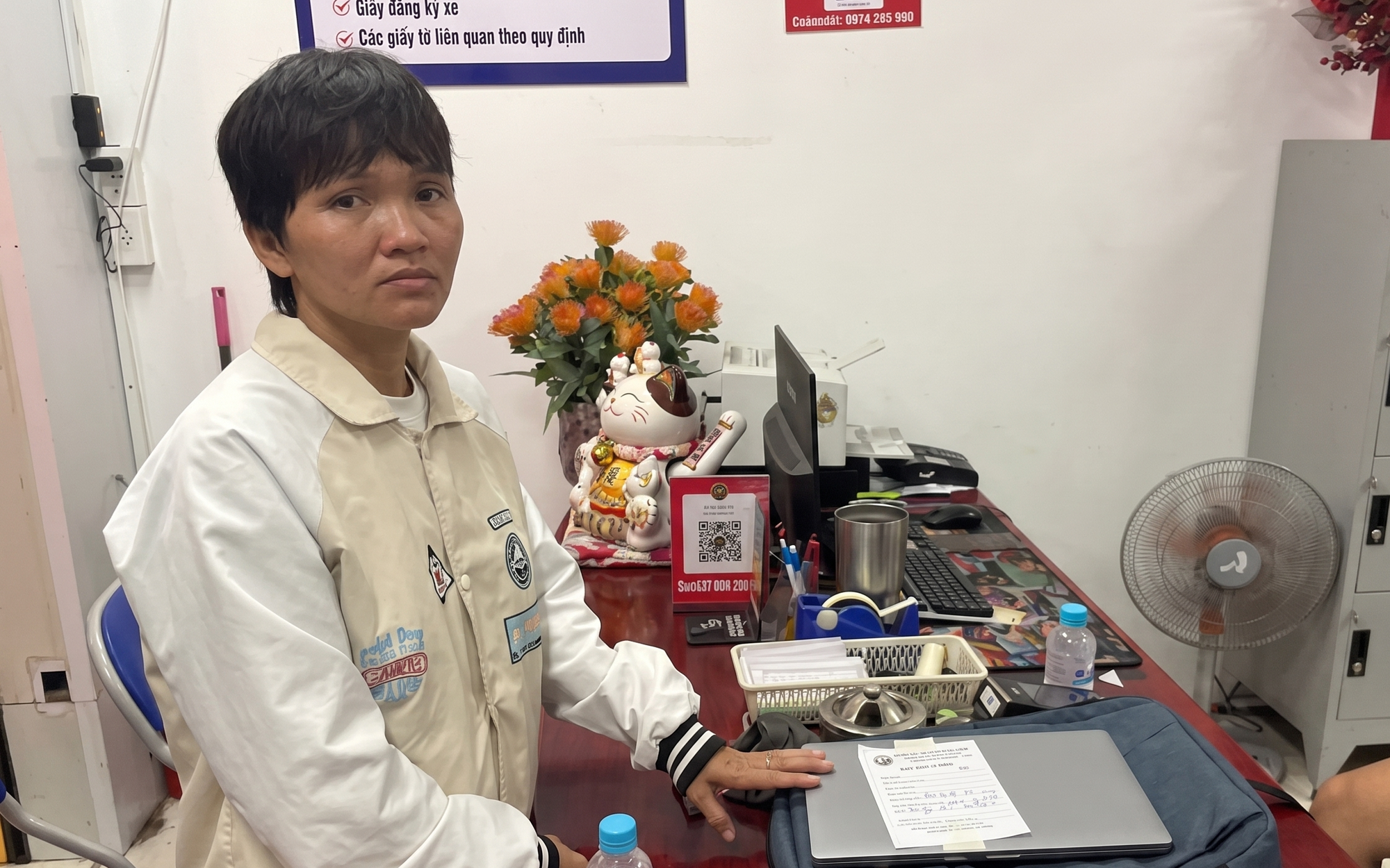 Bắt nữ giúp việc lấy trộm 20 máy tính của chủ ở TPHCM