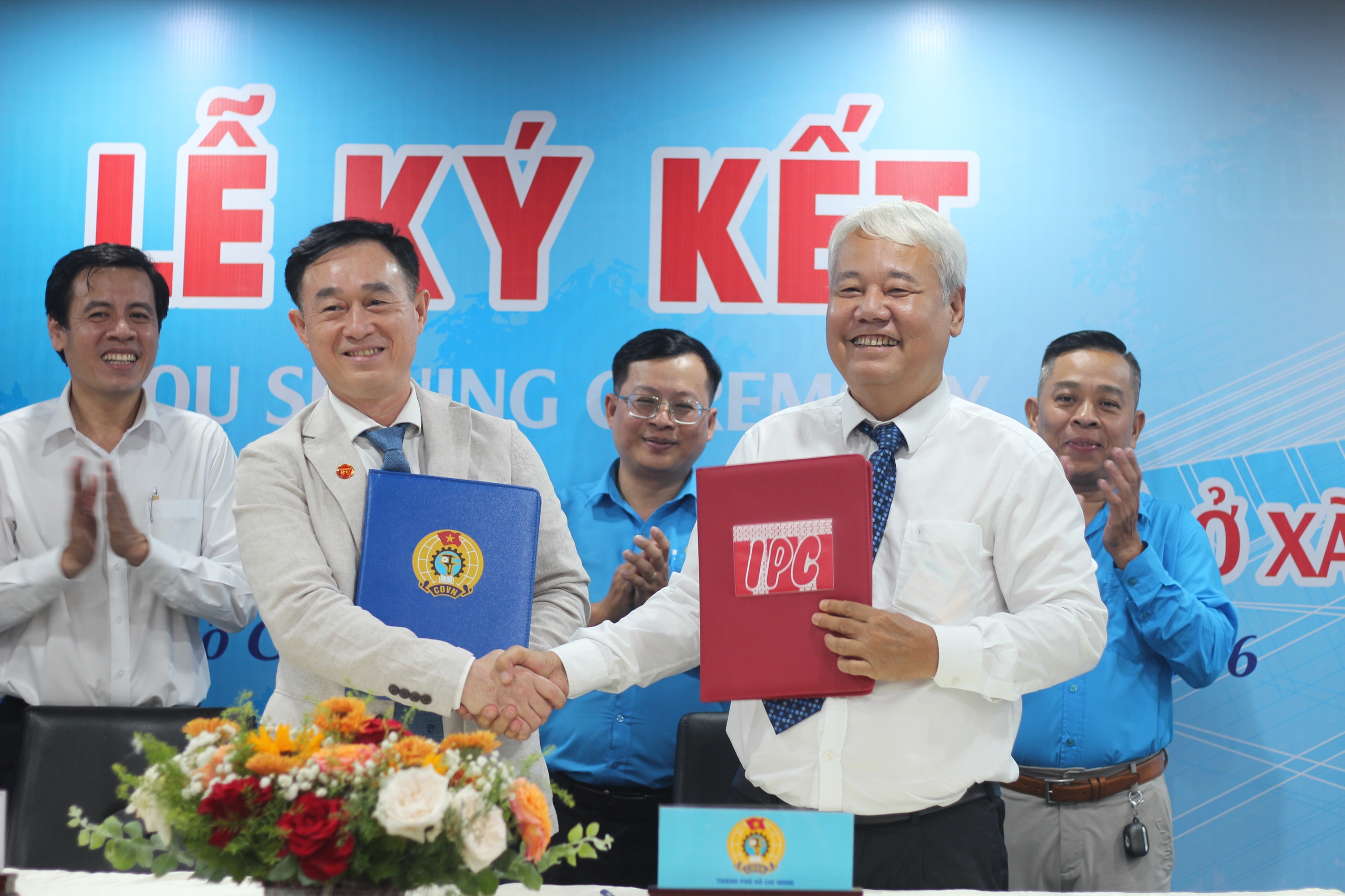 Chung tay x&acirc;y dựng nh&agrave; ở x&atilde; hội, tổ ấm cho người lao động - Ảnh 1.