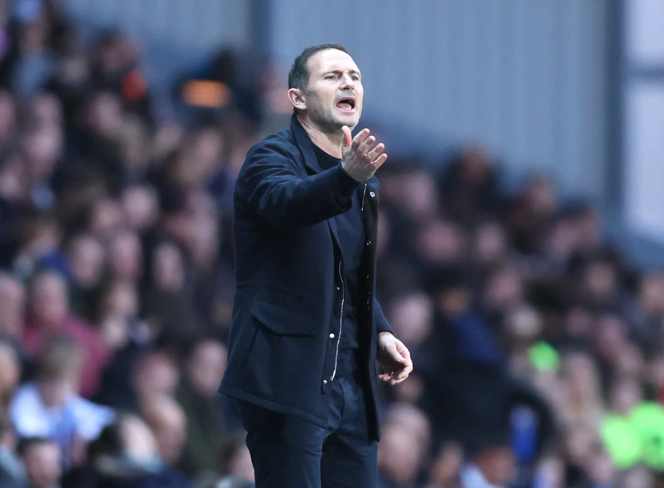 Lộ diện tân binh đầu tiên của Ngoại hạng Anh: Dấu ấn huyền thoại Frank Lampard - Ảnh 3.
