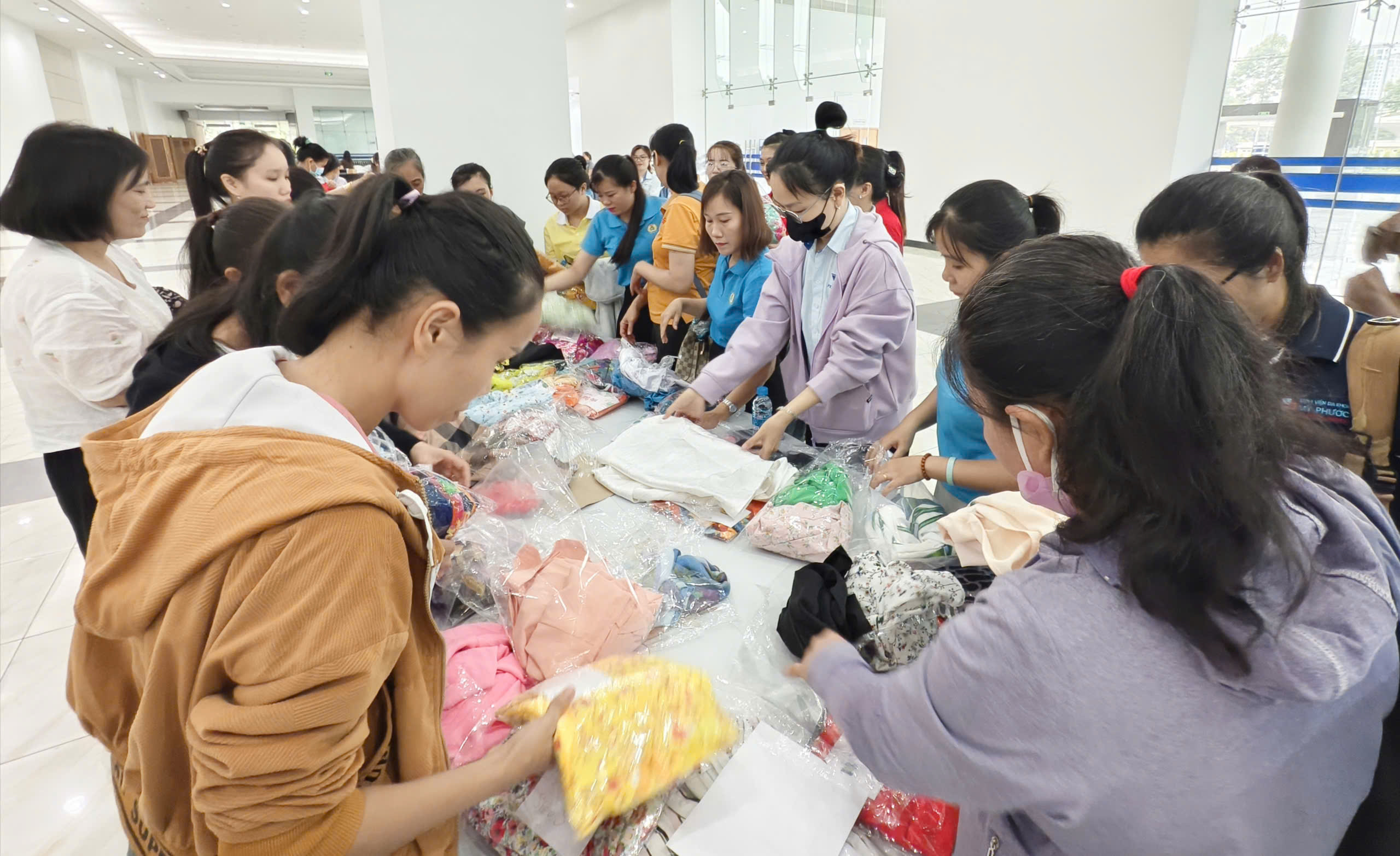 Hơn 250 nữ công nhân TP HCM được khám sức khỏe sinh sản miễn phí trong năm 2026 - Ảnh 7.