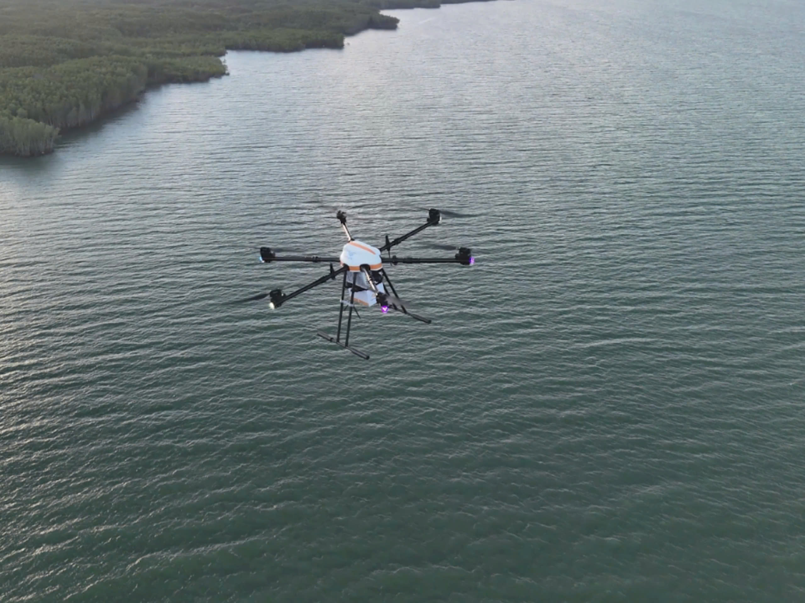 Tiềm năng lớn của ng&agrave;nh UAV Việt Nam - Ảnh 1.