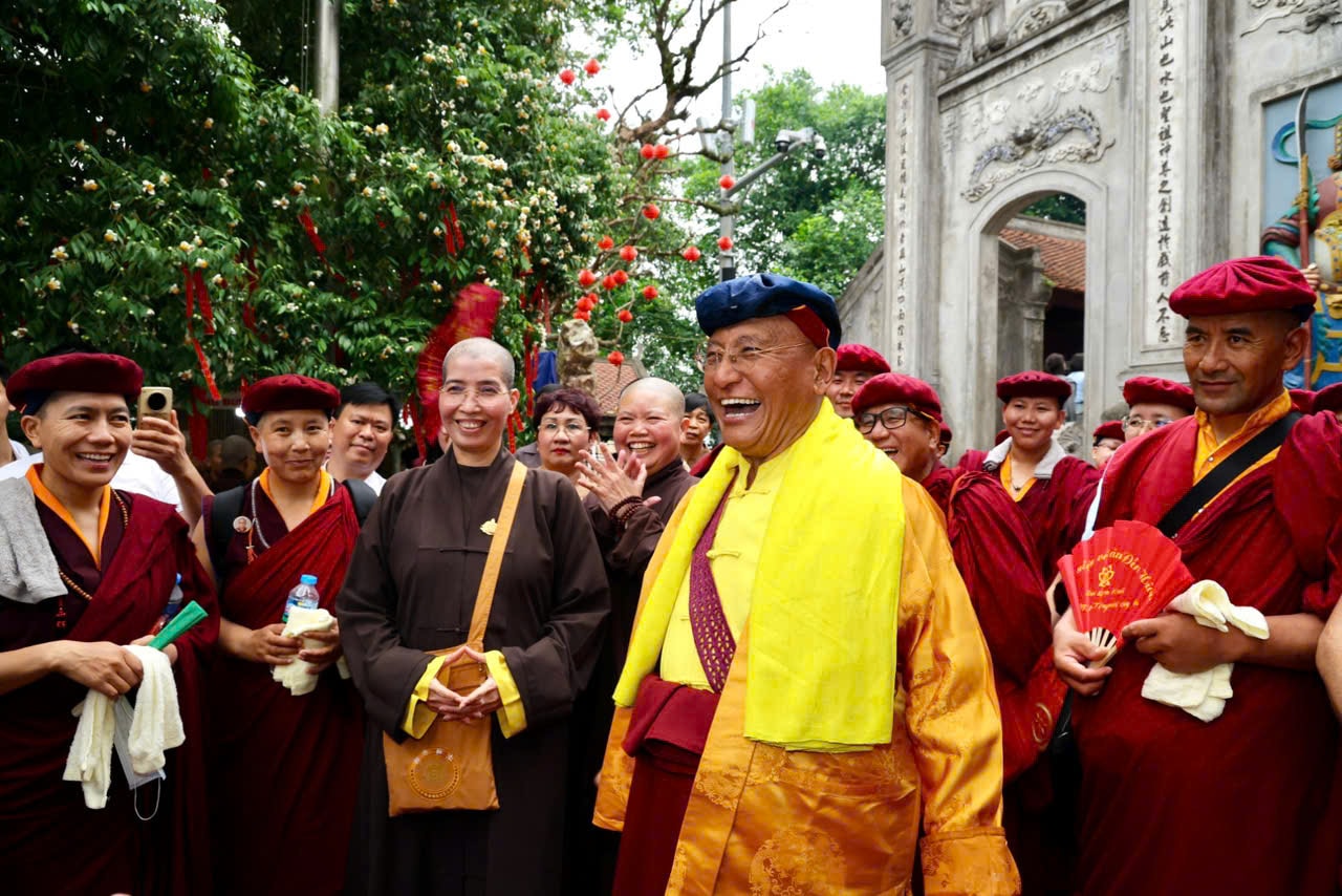 Đức Gyalwang Drukpa lần đầu thăm Đền H&ugrave;ng - Ảnh 5.