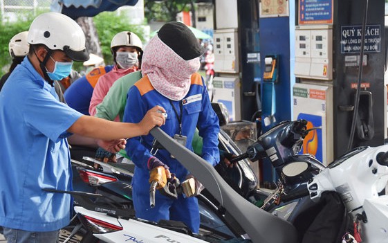 3 Doanh nghiệp đầu mối xăng dầu bị phạt vi phạm dự trữ xăng dầu năm 2026 - Ảnh 2.