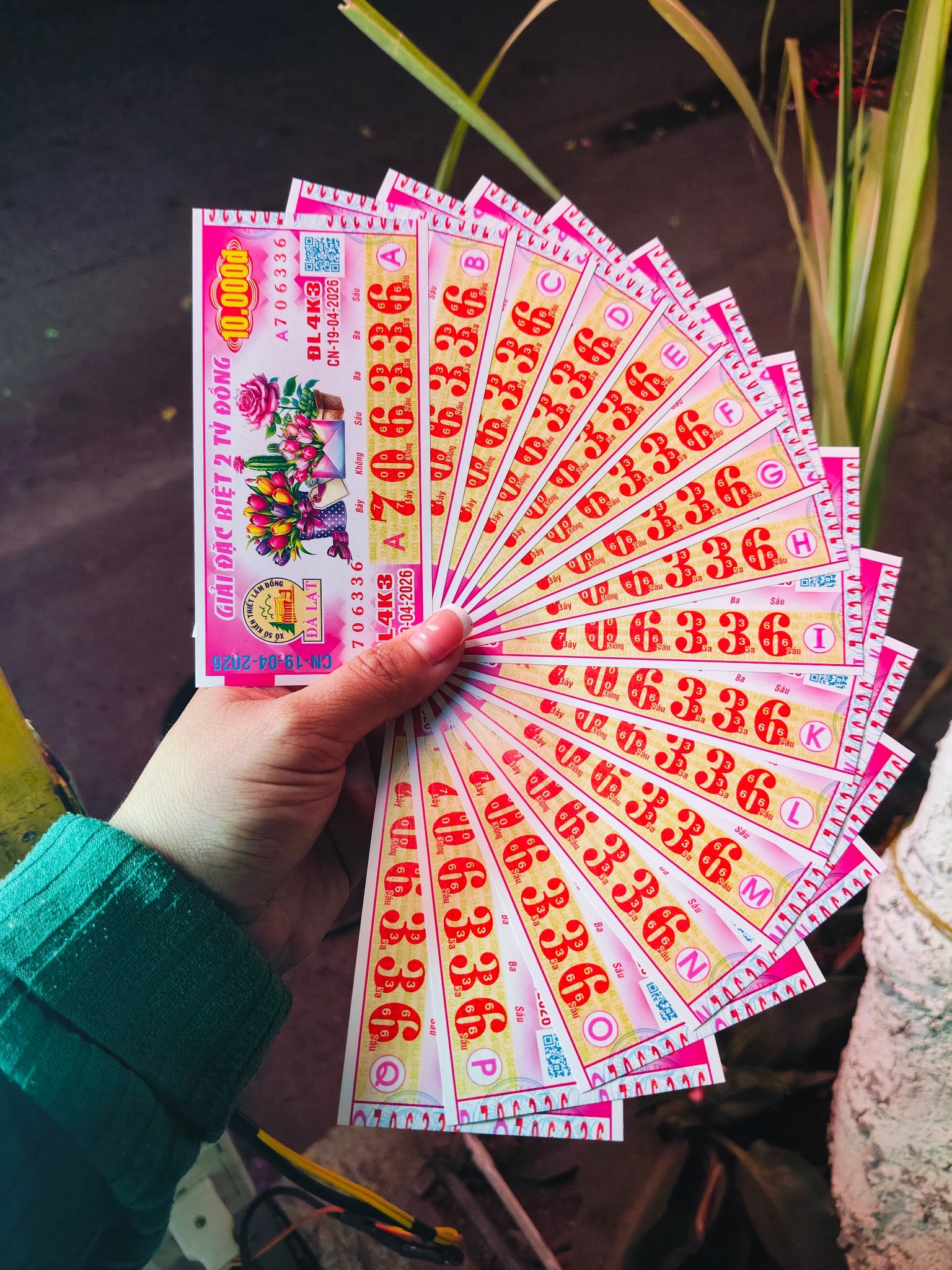 S&aacute;ng 19-4, nhiều người ở TPHCM, Vĩnh Long v&agrave; C&agrave; Mau tr&uacute;ng xổ số miền Nam - Ảnh 6.