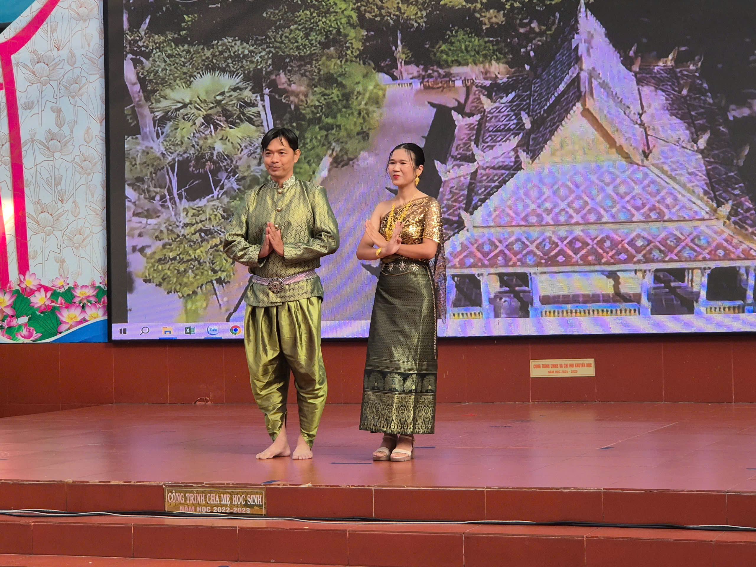 Sôi nổi Hội thi "Biểu diễn thời trang đồng bào các dân tộc Việt Nam" ở phường Phú Thạnh - Ảnh 8.