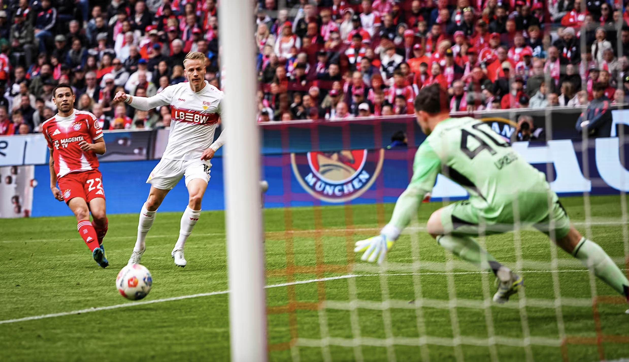 Bayern Munich ngược d&ograve;ng hạ Stuttgart, Harry Kane c&oacute; danh hiệu v&ocirc; địch Bundesliga thứ nh&igrave; - Ảnh 2.