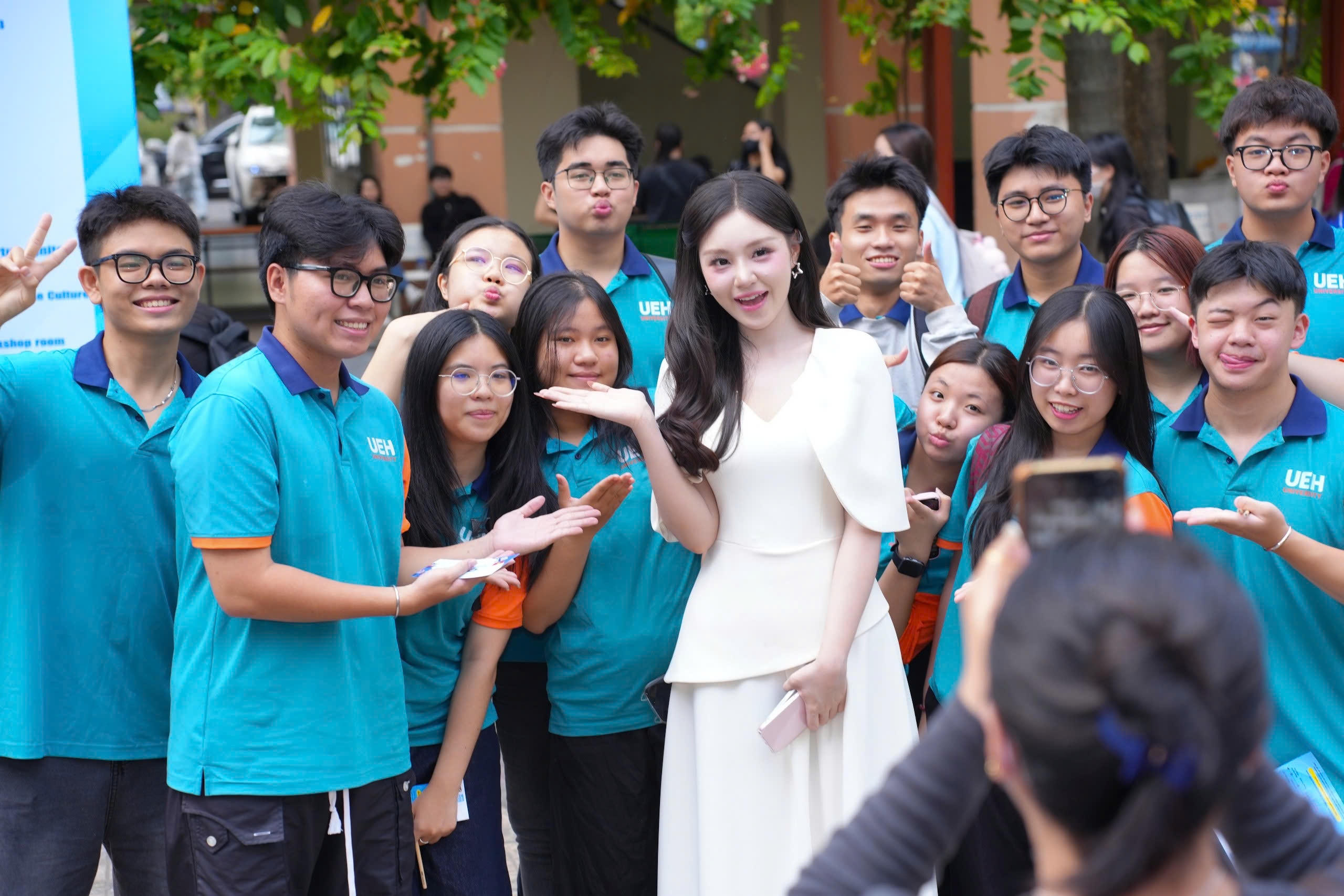 3.000 sinh viên "cháy" hết mình tại English Camp 2026. - Ảnh 2.