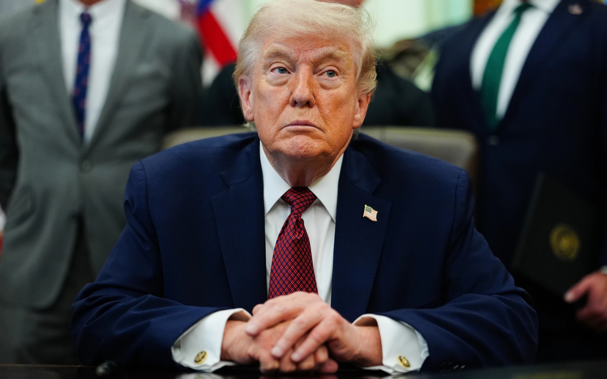 Ông Donald Trump tuyên bố "cơ hội cuối cùng" cho Iran