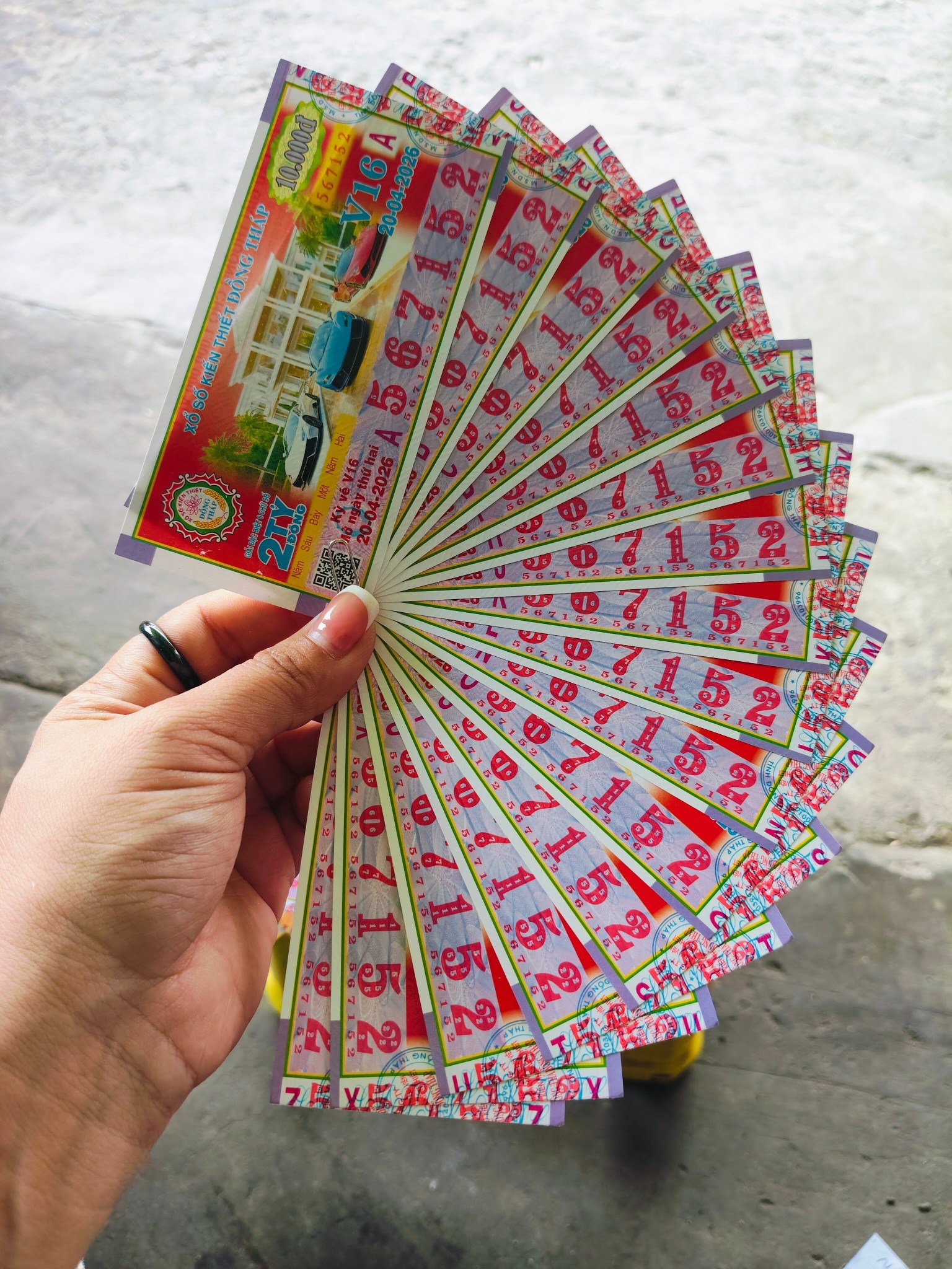 Sáng 20-4, tìm ra nơi trúng giải độc đắc vé số Kiên Giang và Đà Lạt - Ảnh 6.