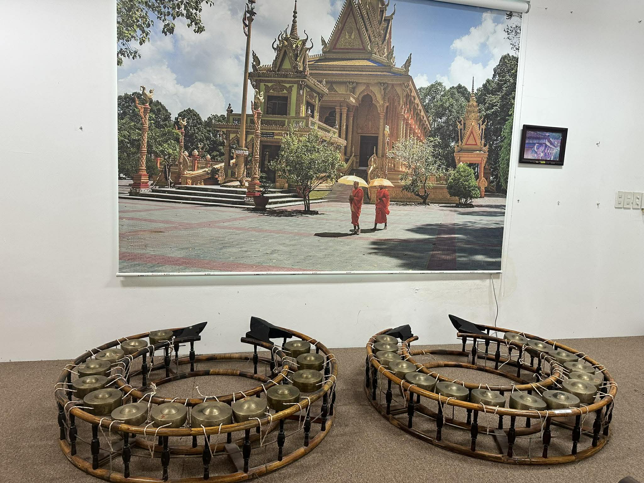 NSND Trần Ngọc Gi&agrave;u kết nối học thuật v&agrave; thực tiễn s&acirc;n khấu gắn với kh&ocirc;ng gian văn h&oacute;a Nam bộ - Ảnh 7.