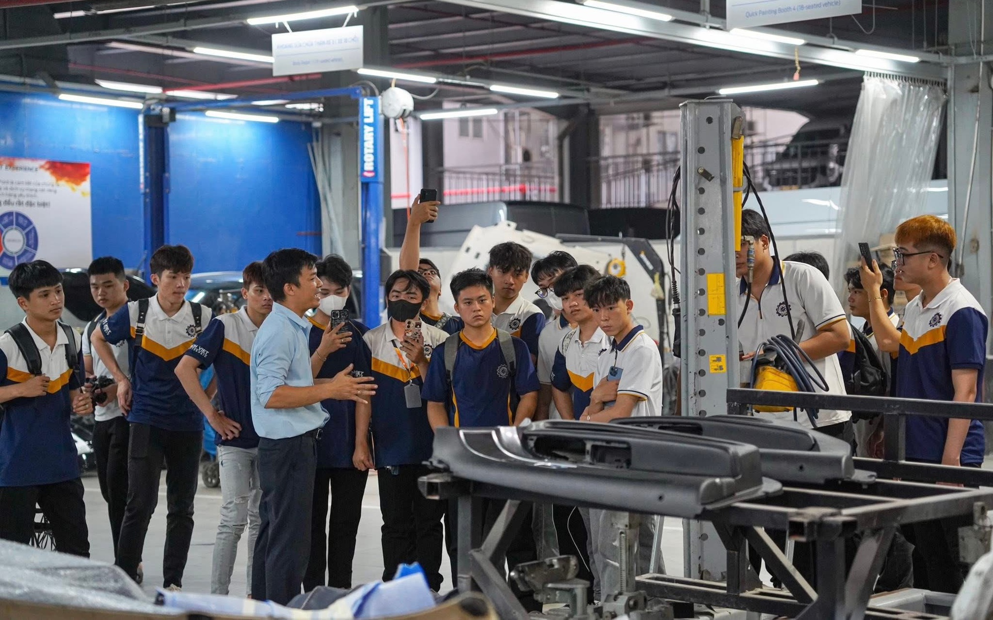 Người thất nghiệp tại TPHCM c&oacute; thể học nghề g&igrave;, ở đ&acirc;u? - Ảnh 2.