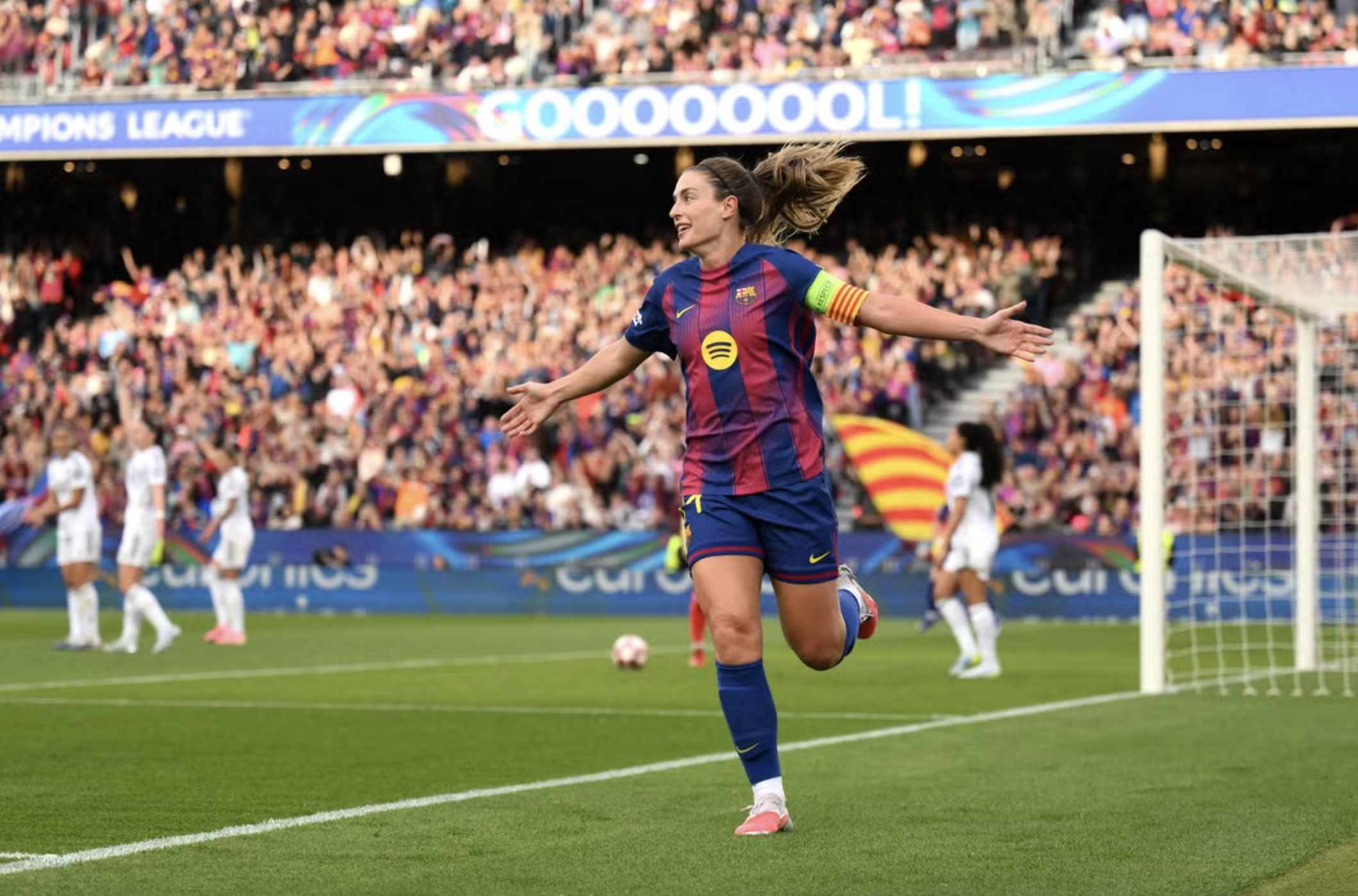 Putellas ra s&acirc;n lần thứ 500, Barcelona v&ugrave;i dập Real Madrid tứ kết Champions League nữ - Ảnh 1.