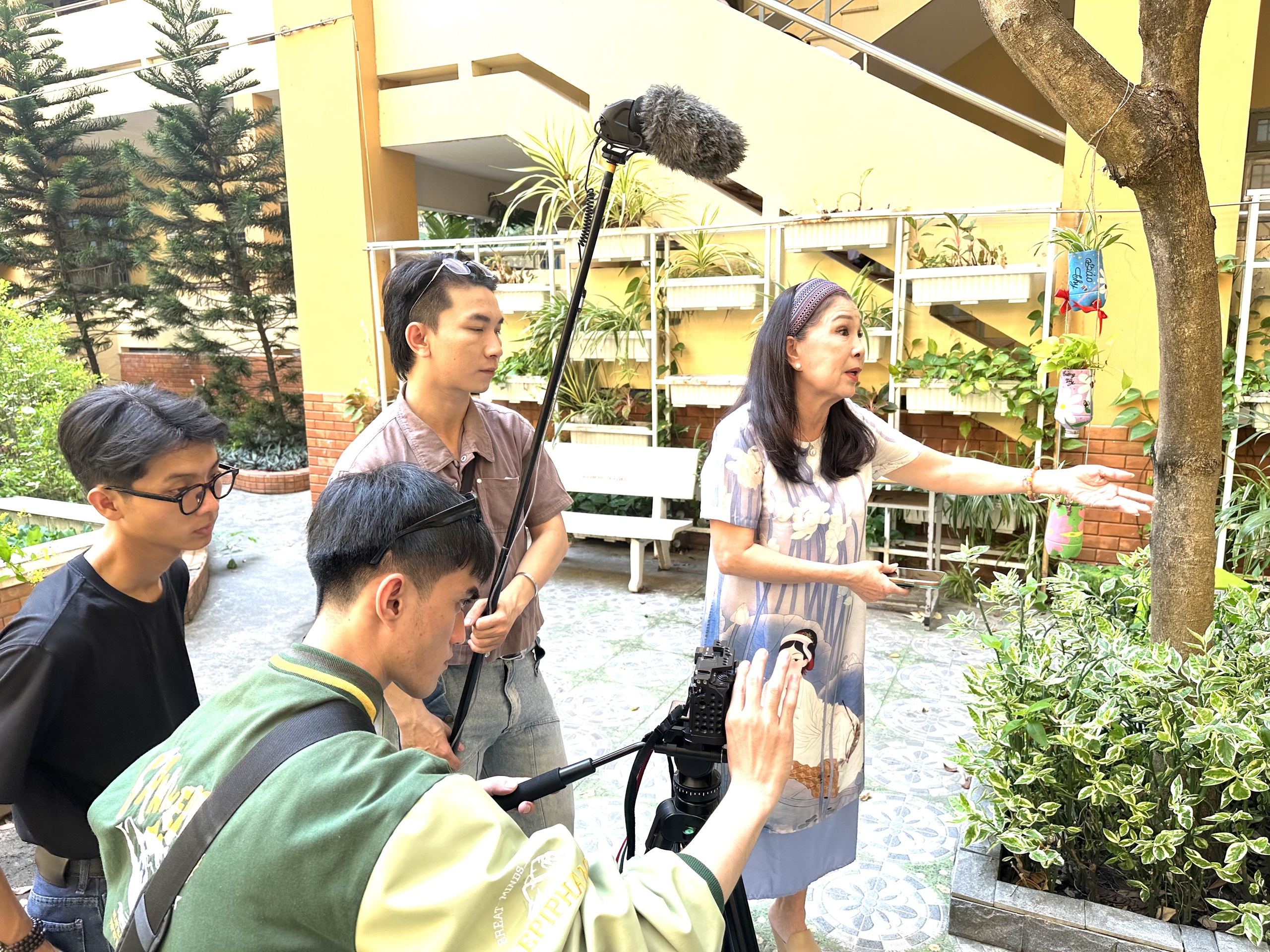 VTV thực hiện phim ch&acirc;n dung NSND Kim Xu&acirc;n - Ảnh 2.