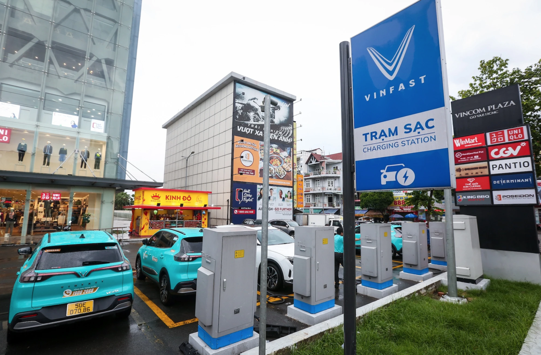 TPHCM bứt tốc hạ tầng xe điện, sắp đấu thầu trạm sạc tại 19 bến xe bu&yacute;t - Ảnh 2.