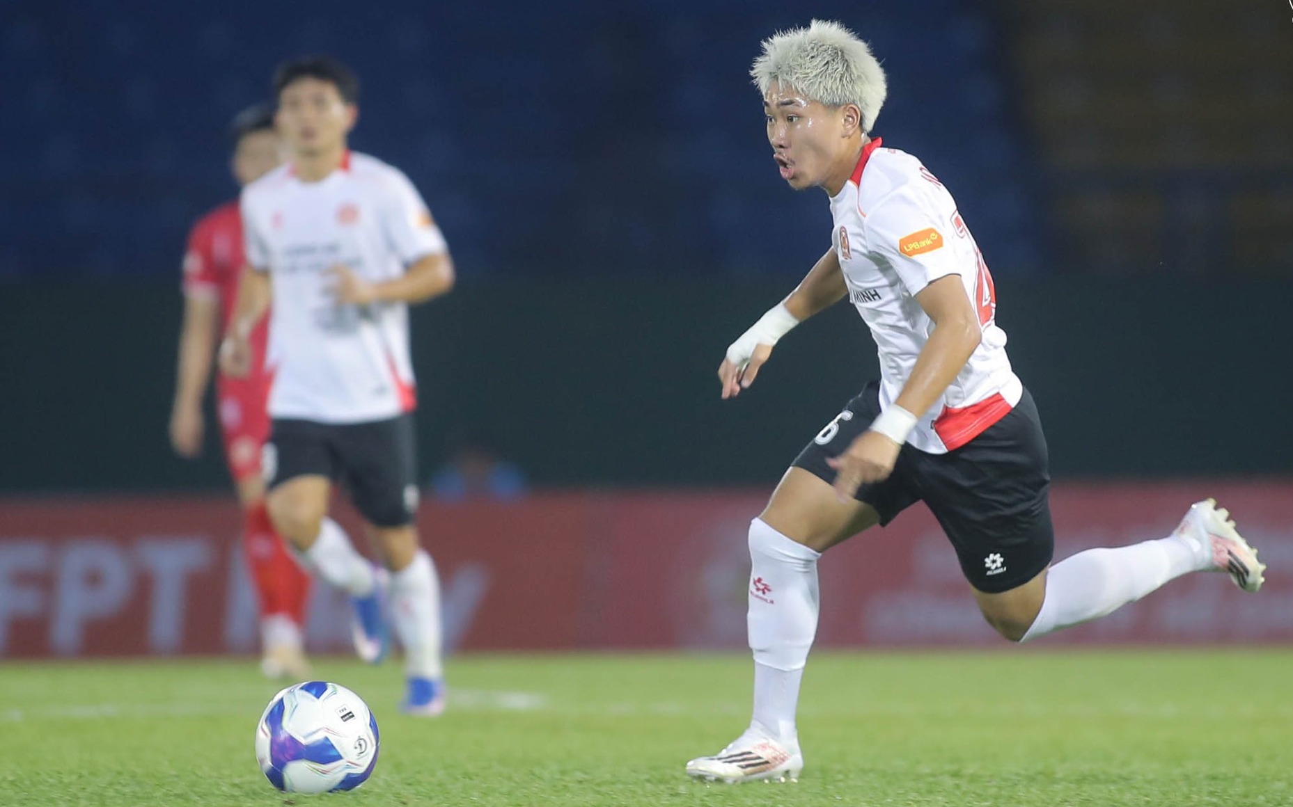 CLB Công an Hà Nội tiến gần "ngôi vương" V-League - Ảnh 3.