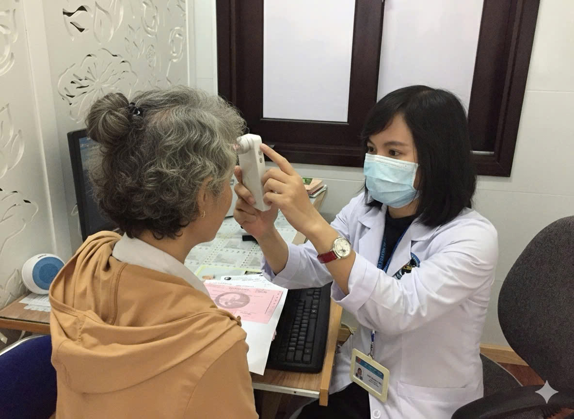 Ăn uống m&ugrave;a nắng n&oacute;ng sao cho hợp l&yacute; - Ảnh 1.