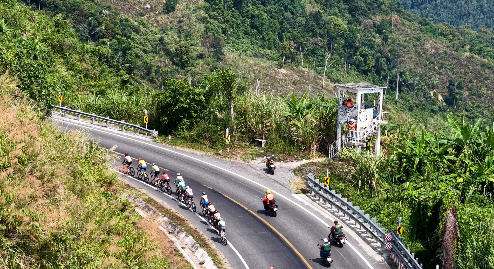 Cúp truyền hình 2026: Ê kíp TPHCM giữ vững Áo vàng, Áo xanh và "xé" Áo đỏ sau chặng đua quyết định - Ảnh 4.