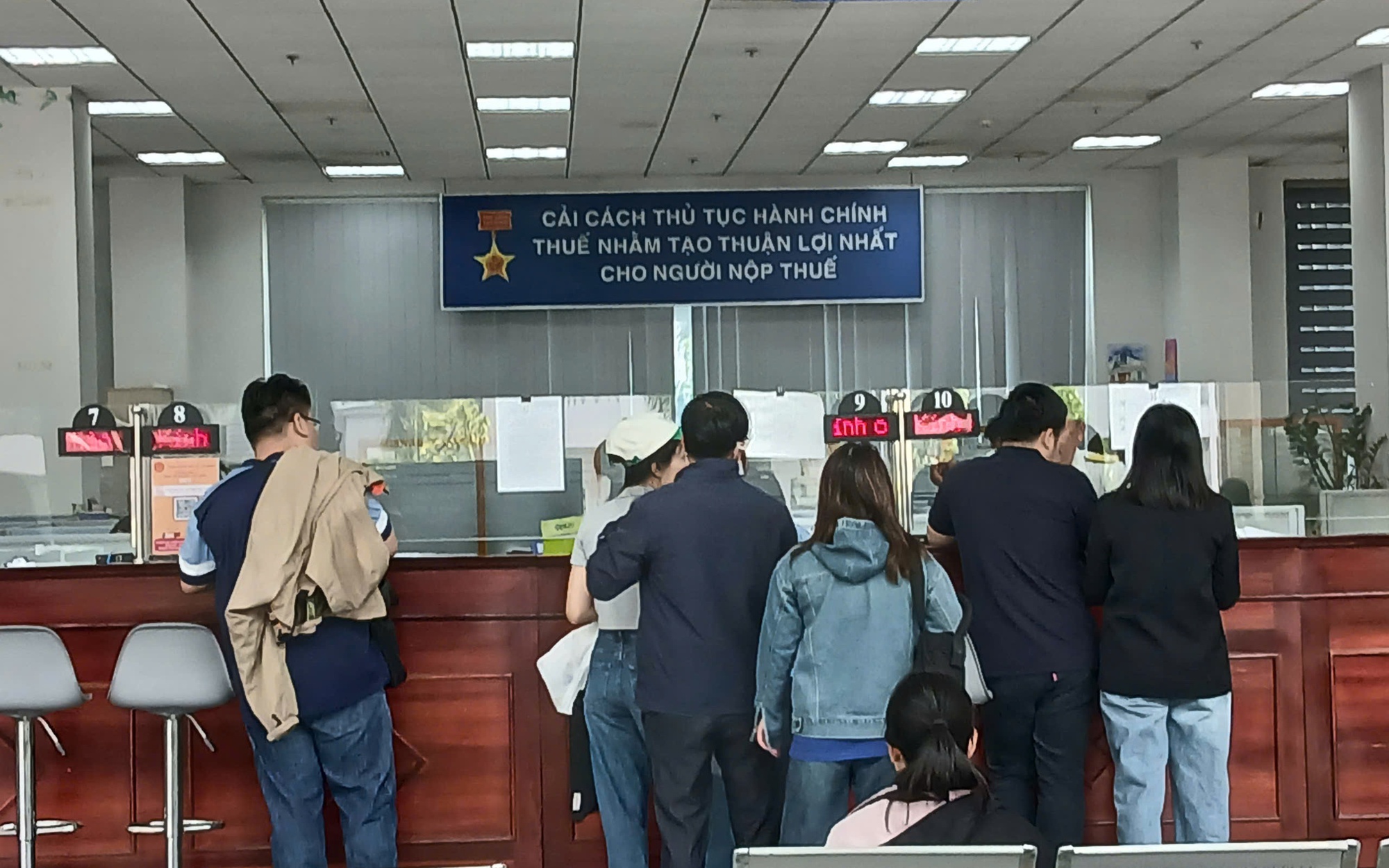 Hộ kinh doanh kê khai thuế sau ngày 20-4 có bị phạt?