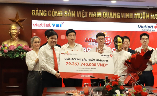 Một nhân viên văn phòng Gen Z trúng giải Jackpot gần 80 tỉ đồng - Ảnh 1.