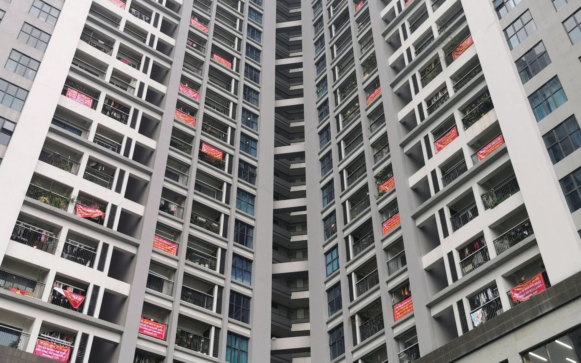 Thanh tra Chính phủ chỉ rõ vì sao cấp sổ đỏ tại các chung cư ở Hà Nội gặp khó khăn