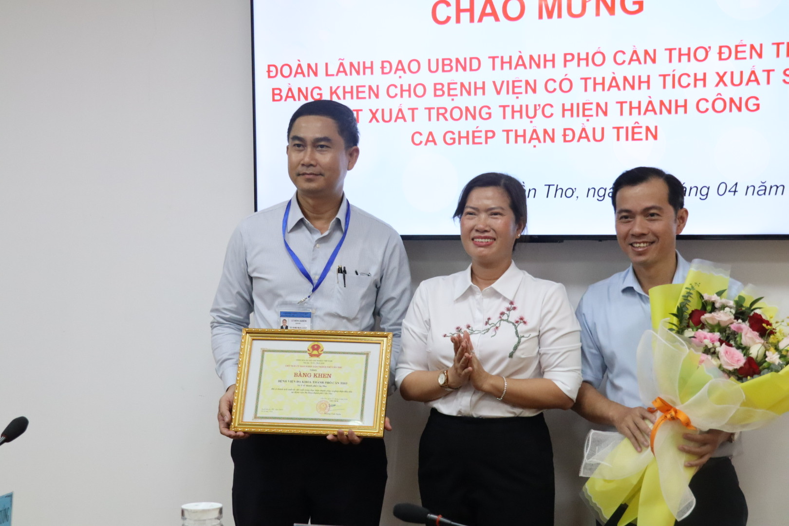 Bệnh viện Đa khoa TP Cần Thơ th&agrave;nh c&ocirc;ng ca gh&eacute;p thận đầu ti&ecirc;n năm 2026 - Ảnh 4.