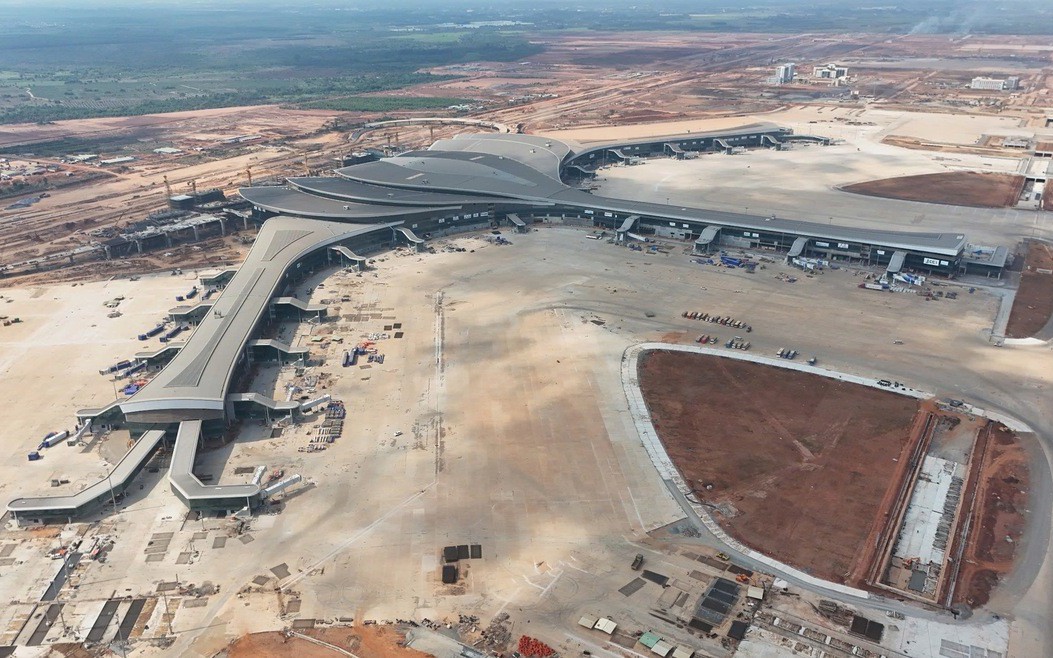 Đưa sân bay Long Thành vào khai thác trong năm 2026 là "nhiệm vụ bắt buộc phải hoàn thành"
