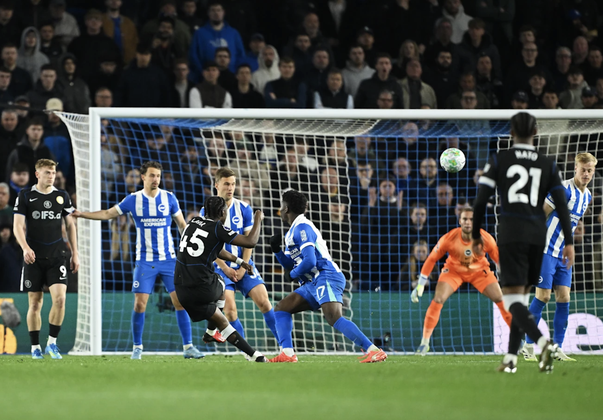 Chelsea thua sốc tại AMEX, chạm đáy khủng hoảng cuộc đua Ngoại hạng - Ảnh 3.