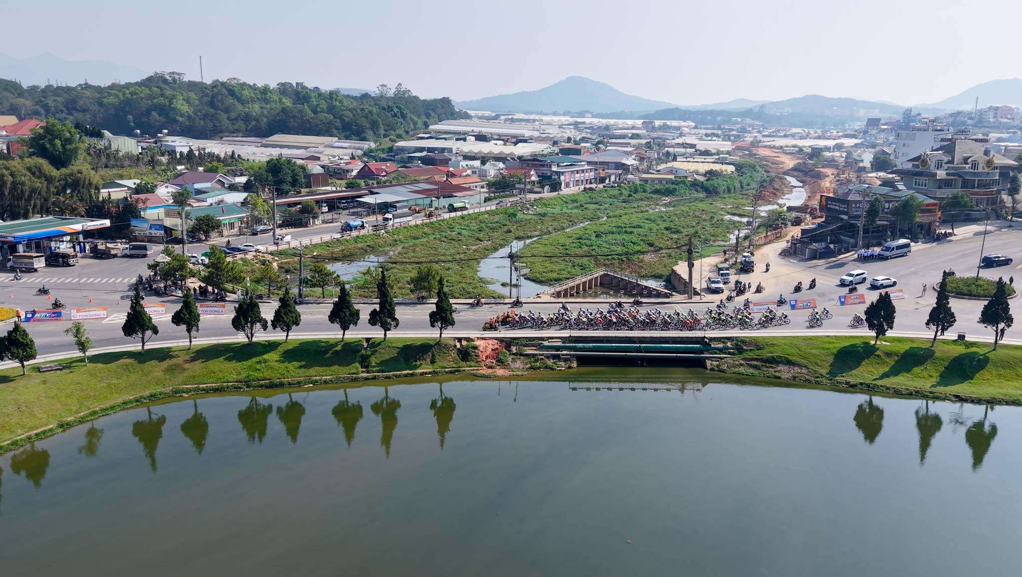 Cúp truyền hình: Tay đua Thanh Hóa thắng vòng hồ Xuân Hương - Ảnh 7.