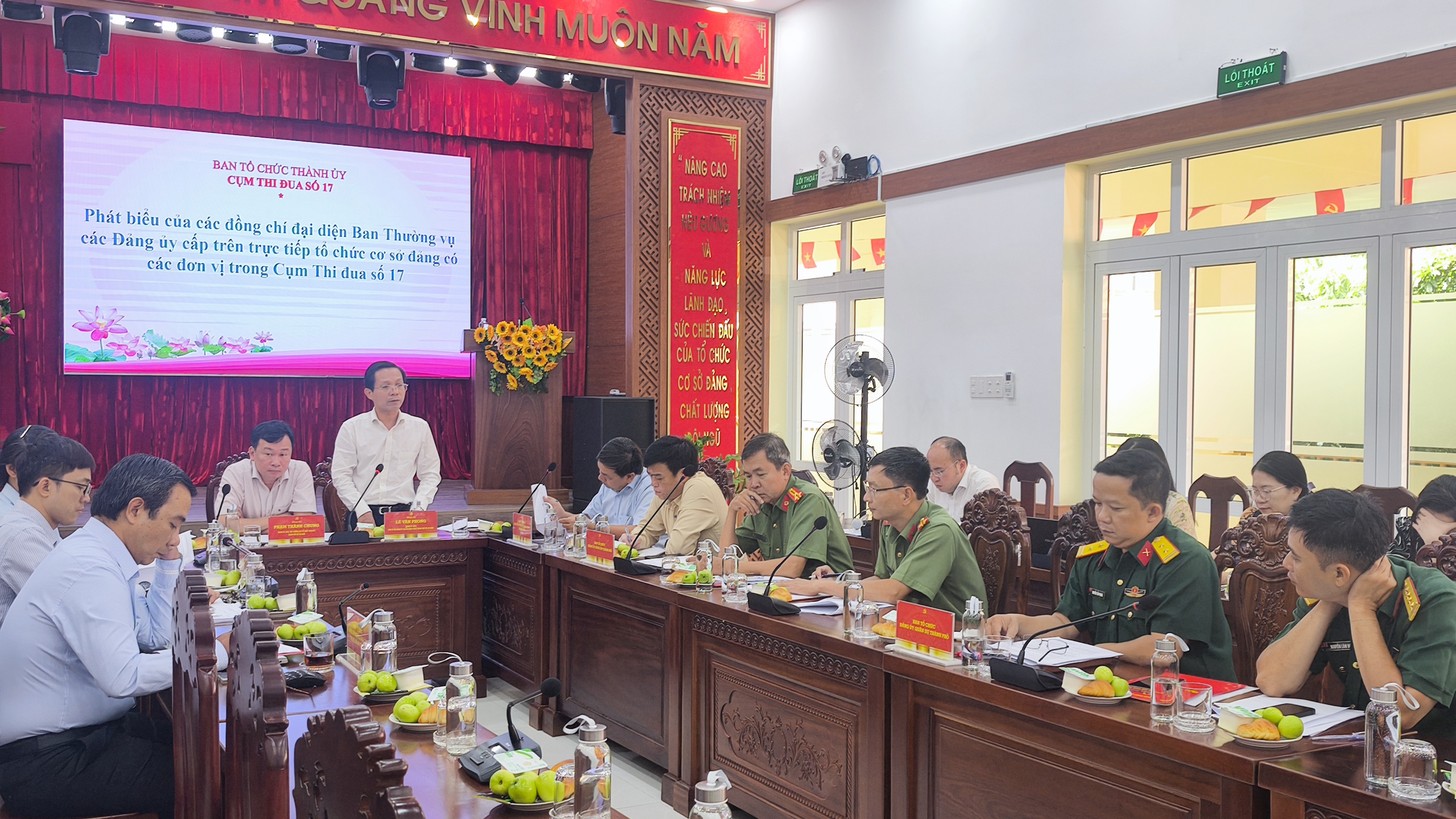 TPHCM: Siết chặt kỷ cương, đổi mới thi đua trong ng&agrave;nh Tổ chức X&acirc;y dựng Đảng - Ảnh 2.