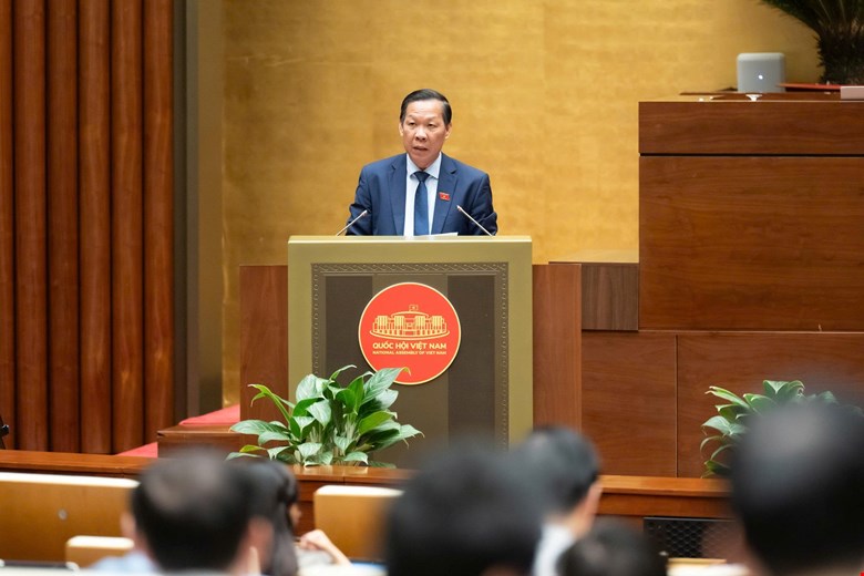 Đề xuất bỏ ngưỡng doanh thu chịu thuế 500 triệu đồng với hộ kinh doanh trong luật - Ảnh 2.