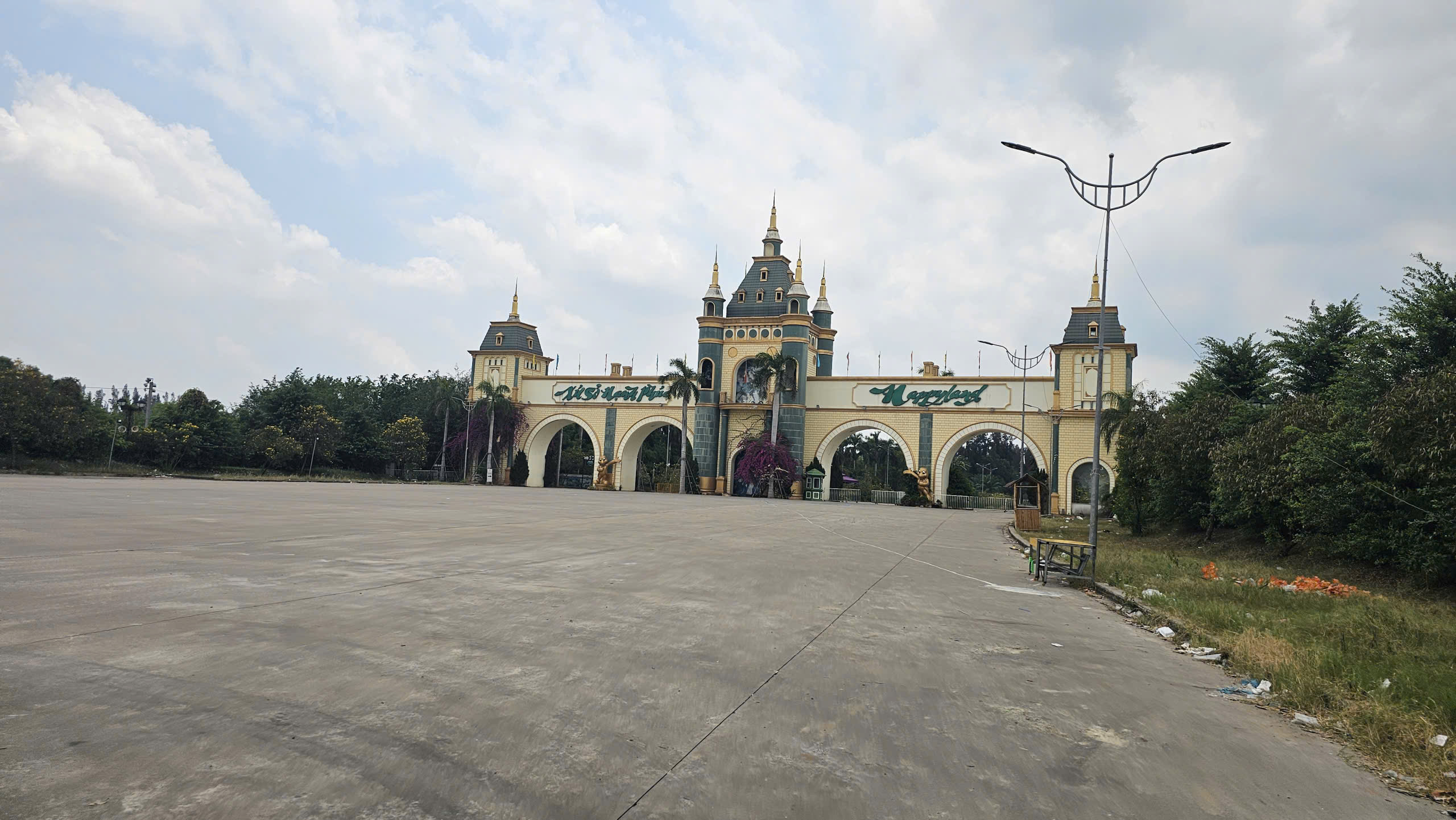 Tạm dừng giao dịch Tập đoàn Khang Thông: Những bất ổn Tại Happyland năm 2026 - Ảnh 8.