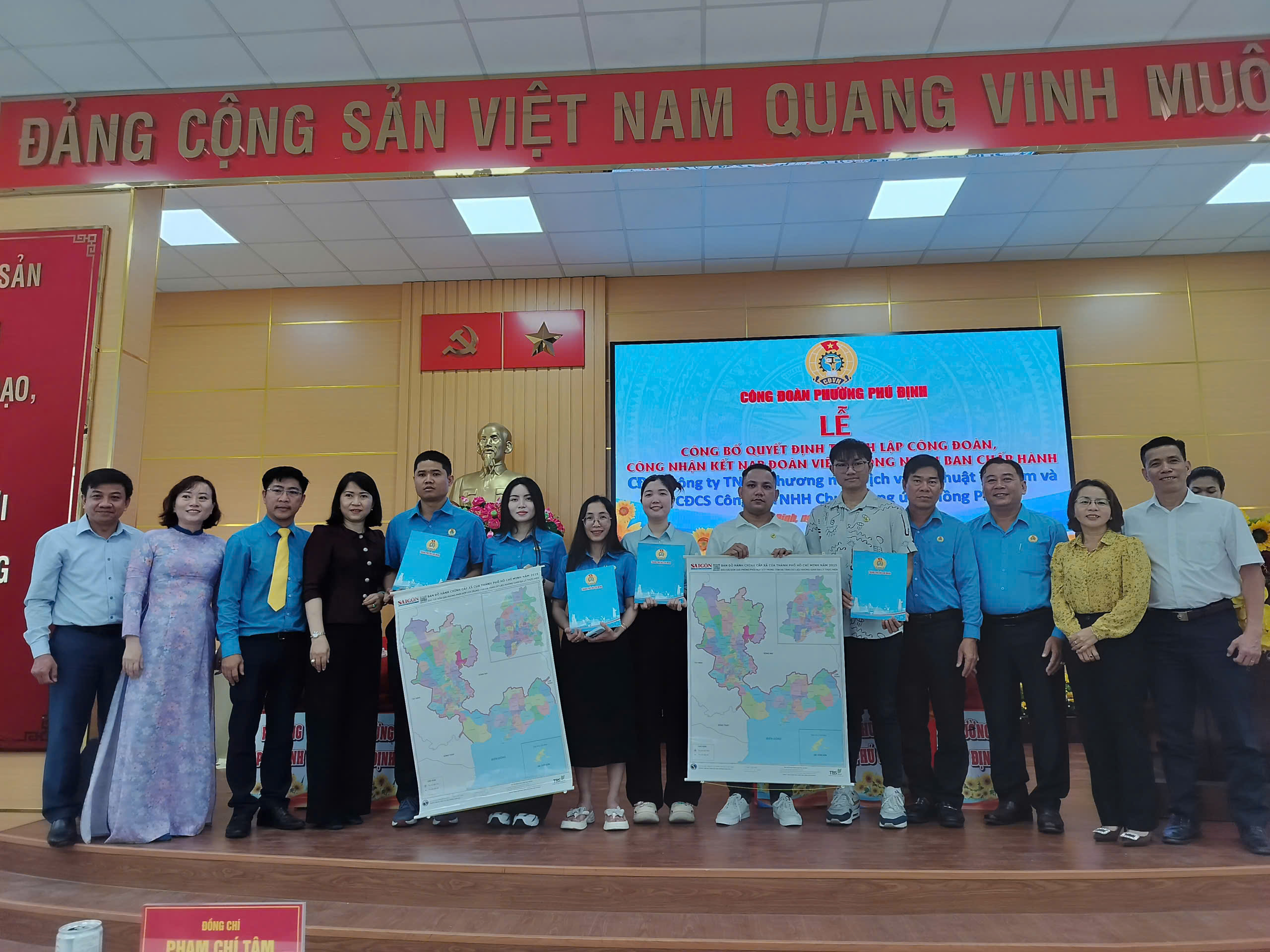 Nhiều hoạt động hỗ trợ lao động phi chính thức trong Tháng Công nhân - Ảnh 3.