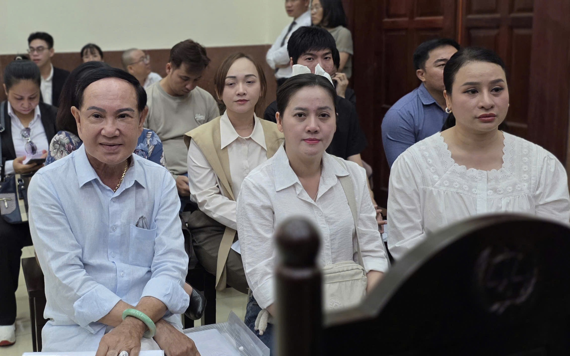 Video tại phiên toà phúc thẩm liên quan tài sản của cố NSƯT Vũ Linh sáng nay
