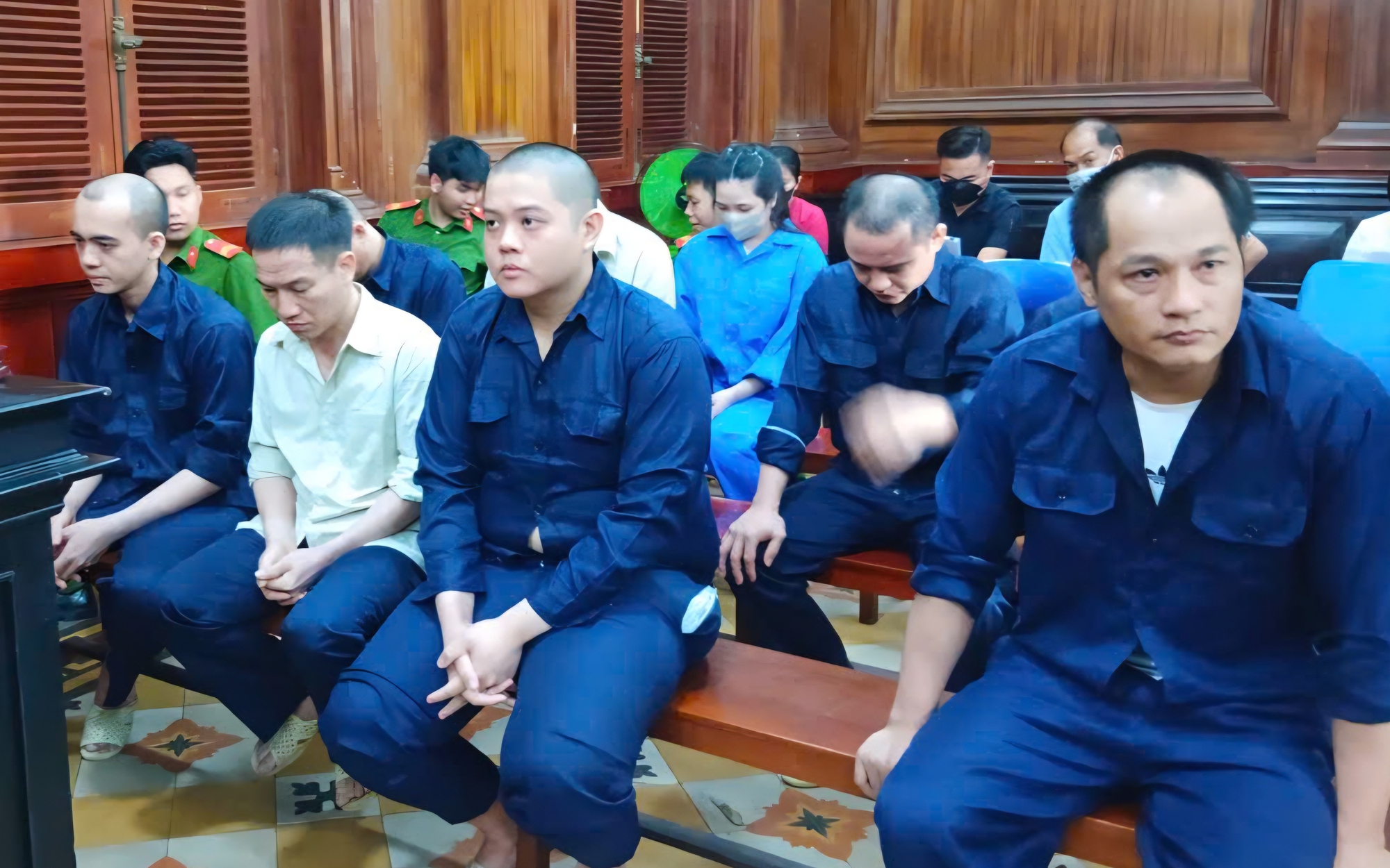 Ông chủ hệ thống bán xe máy nổi tiếng TPHCM lãnh 19 năm tù